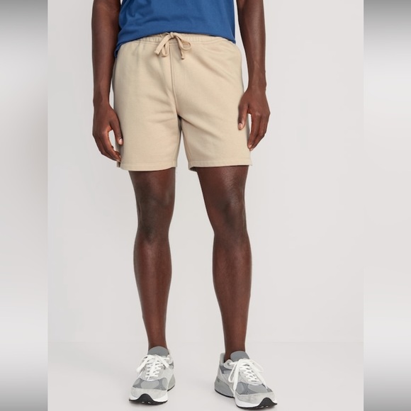Men's Old Navy Tan Sweat Shorts - Picture 1 of 7